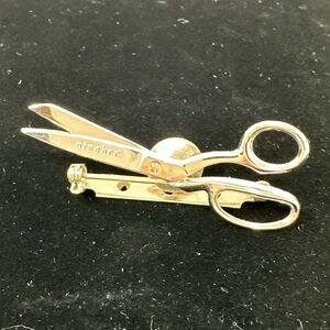 Vintage Gingher Mini Silver Scissors Brooch
